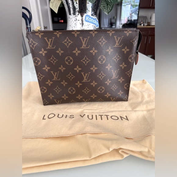 Louis Vuitton Monogram Toiletry Bag  26 - Picture 1 of 9